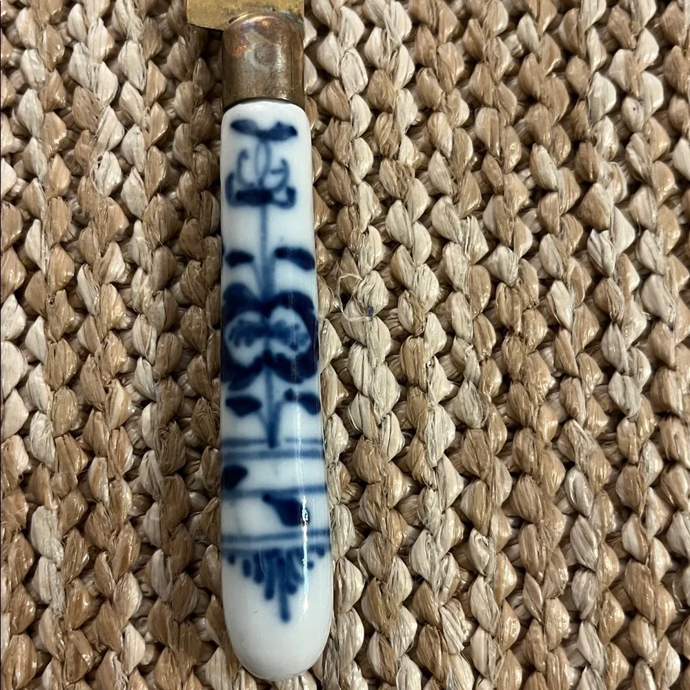 Set of FOUR Blue flowers Porcelain Handle Fruit Knives Uhatius Bronce Germany